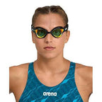 ARENA Unisex Adult Cobra Tri Swimming Goggles for Triathlon and Fitness Swipe Anti-Fog Wide Vision Mirror Lens